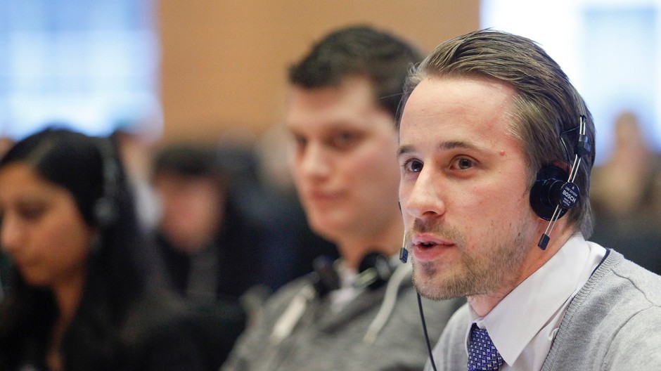 coverkomentár_Miroslav Hajnoš