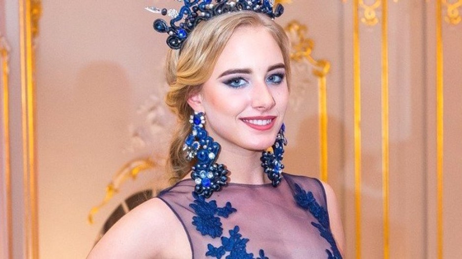 dcéra Borisa Kollára, Alexandra