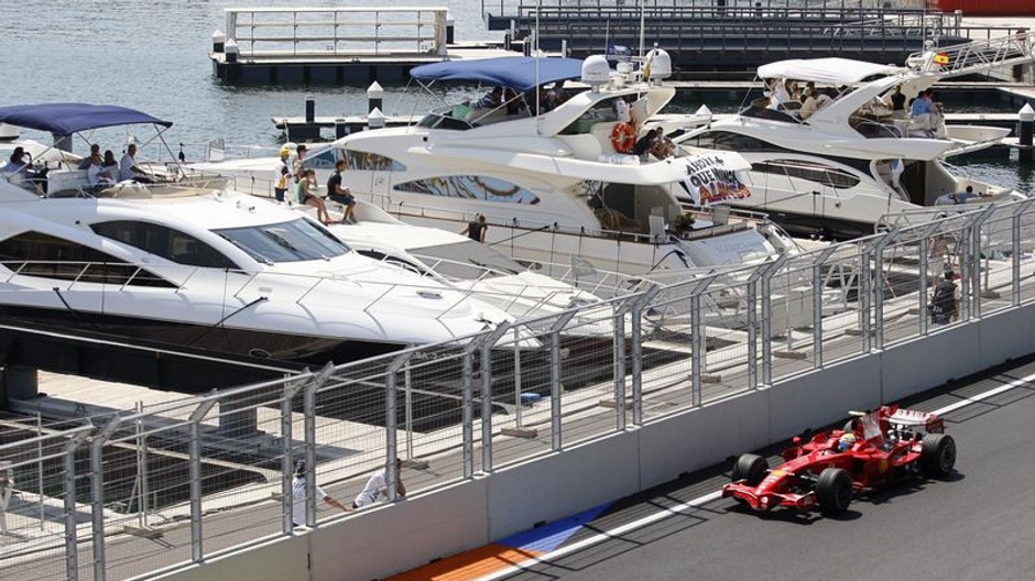 Massa víťazom vo Valencii