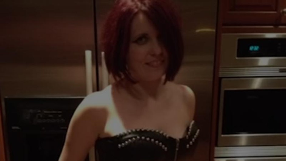 foxy pribeh zeny plastiky