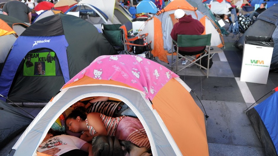 fanusicky v stanoch nocovanie pred Twilight