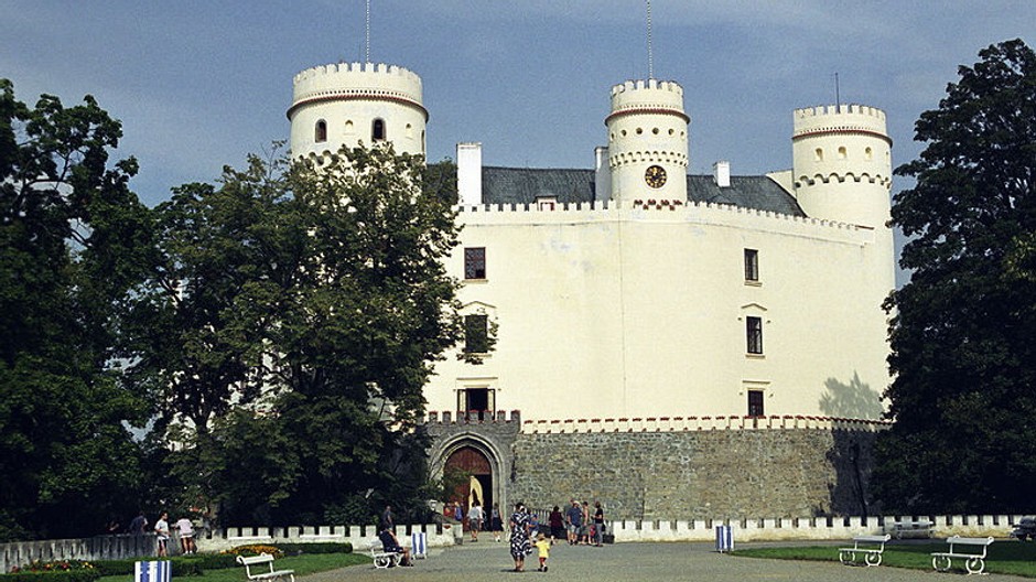 cesky zamok orlik, patri schwarzenbergovi
