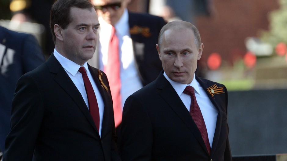 Dmitrij Medvedev, Vladimír Putin