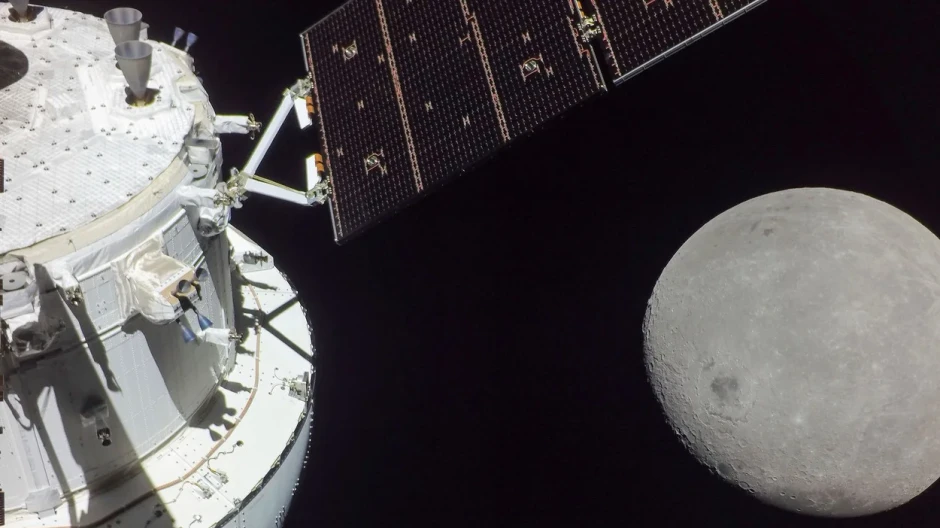 Odvrátená strana Mesiaca, Orion, Misia Artemis 1