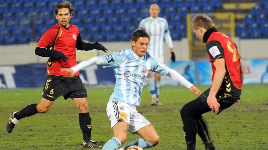 CL, Slovan-Senica