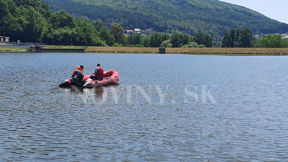 Pátracia akcia na tajchu Nová Baňa utopený muž  (5)
