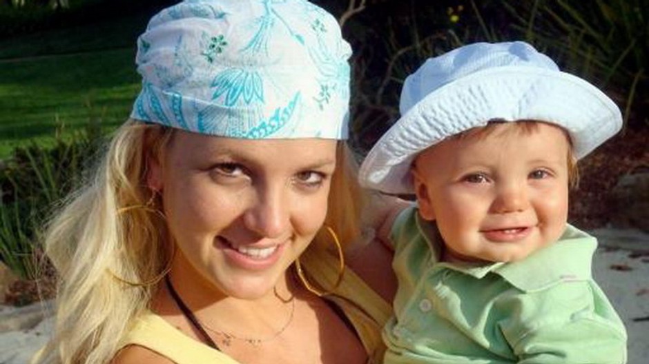 Britney Spears so synom Jaydenom Jamesom