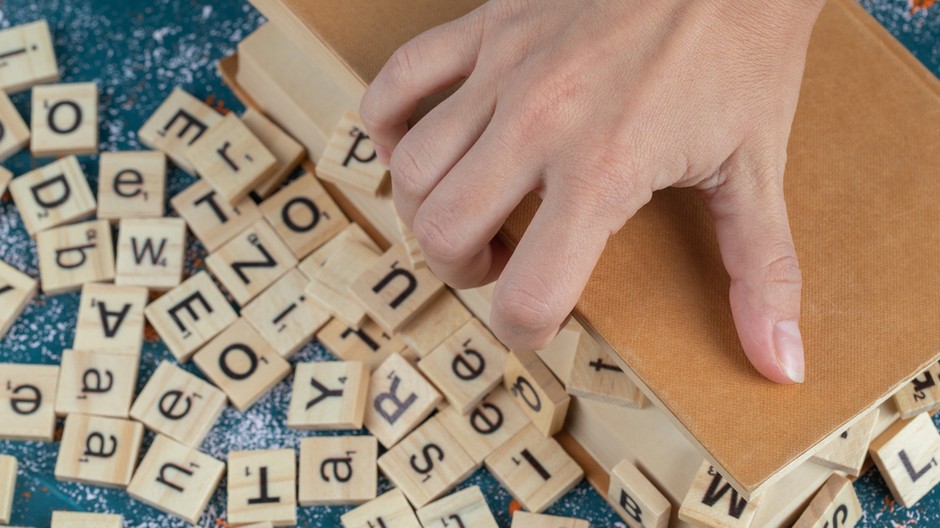 wooden-letter-dice-pages-book