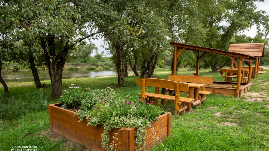 Jur_nad_Hronom_LOGO-2