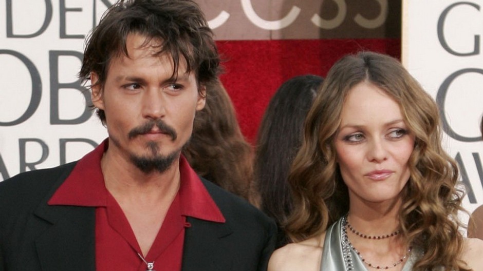Johnny Depp a Vanessa Paradise v 2006, busta
