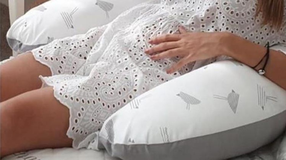 tehotna petra batthyany ukazala brusko