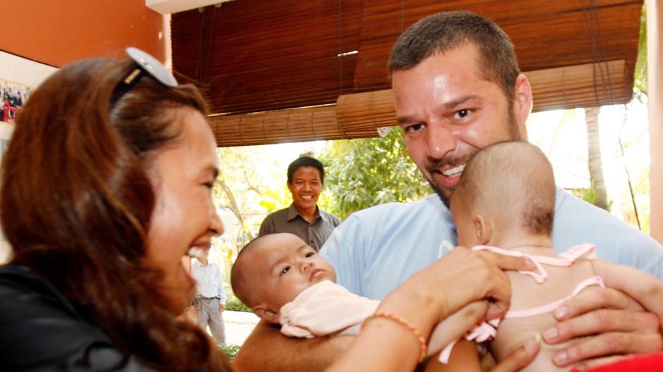 ricky martin a deti kambodza
