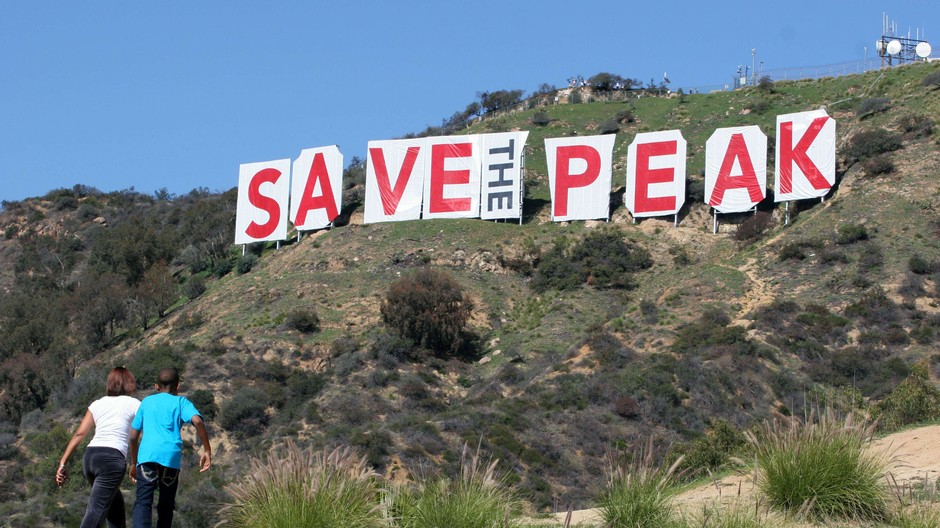 napis hollywood savethepeak