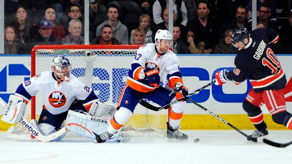 Gáborík vs NY Islanders