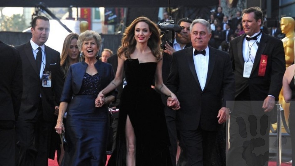 Angelina Jolie, Jane and William Pittovci