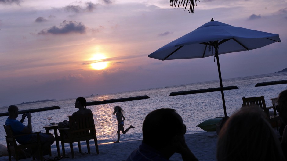 Maldivy, západ slnka