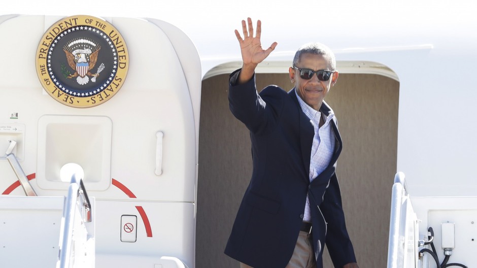 Barack Obama, Air Force One.jpg