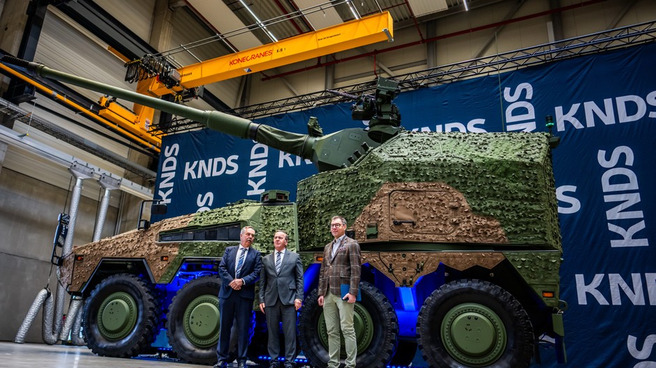 Ukrajina si prevzala prvú časť nových samohybných húfnic nemeckej výroby