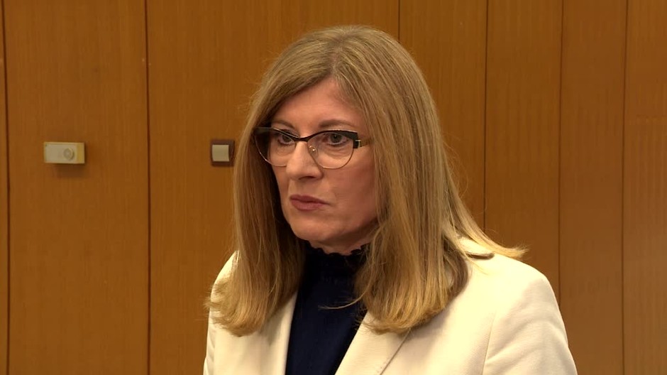 [multi] N17 Europoslanci Matečná 160