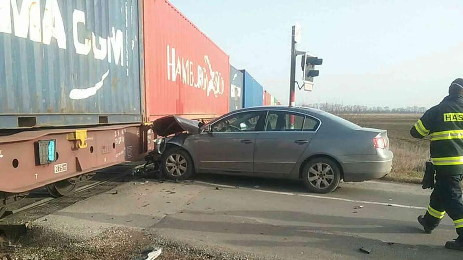 zrážka vlak auto