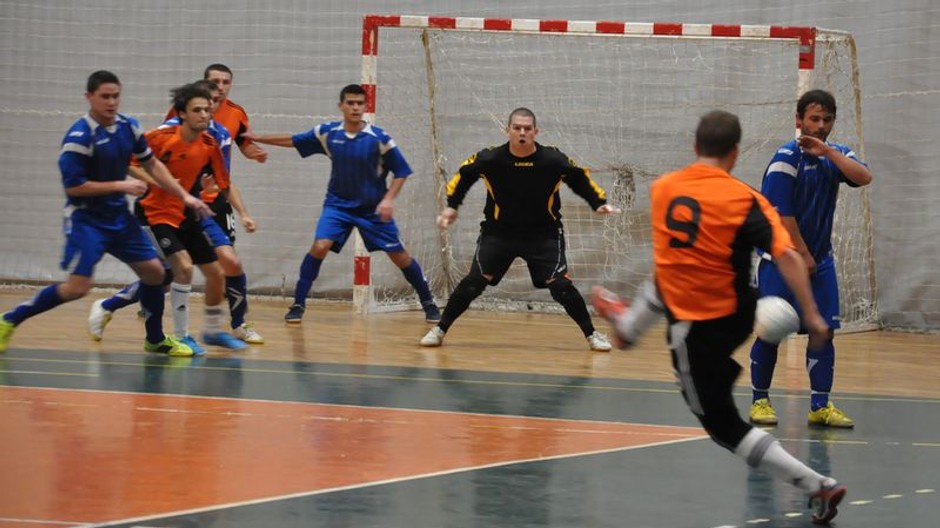 Across Pinerola vs Slov-Matic