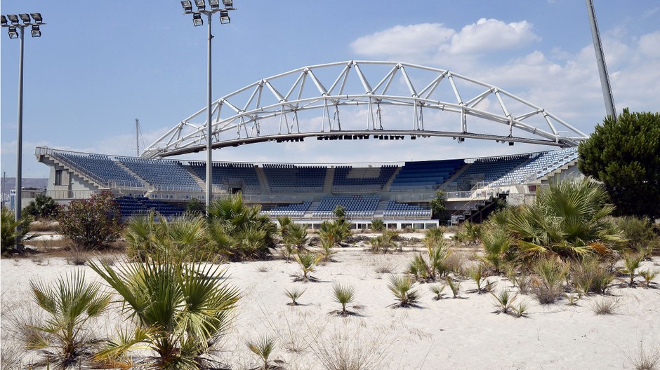 Atény: zarastený štadión na beachvolejbal
