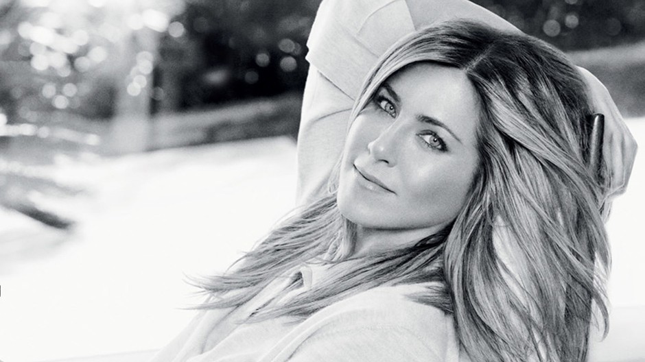 Jennifer Aniston herečka čiernobiela foka zásnuby