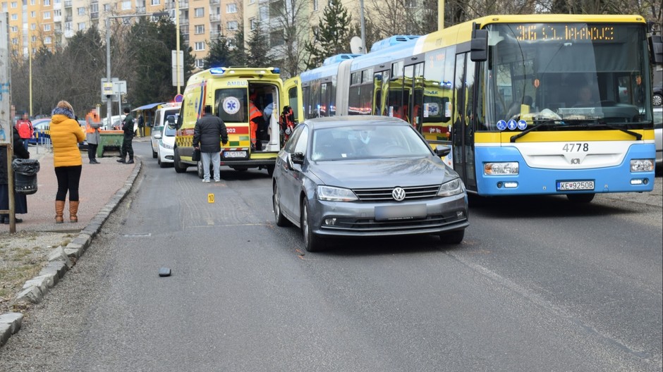Pri nehode chlapec utrpel ťažké zranenia (cropped)