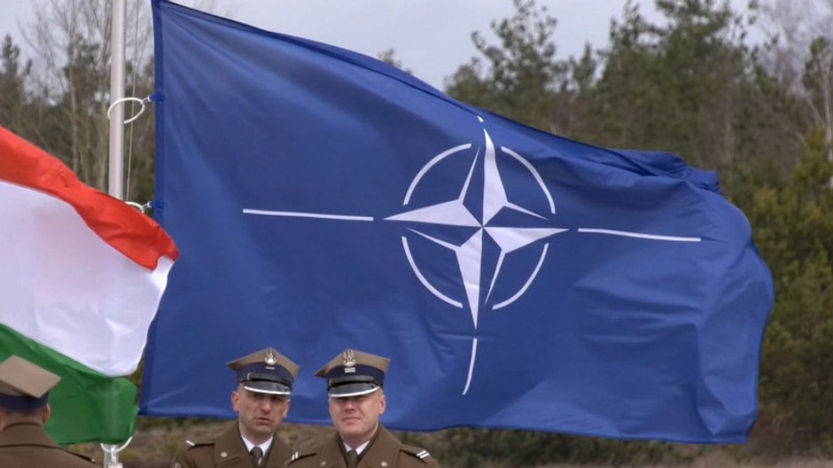 NATO vlajka
