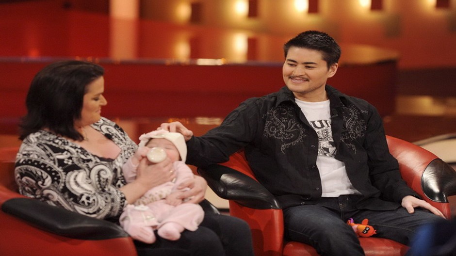 tehotny muž thomas s dcerkou a manzelkou