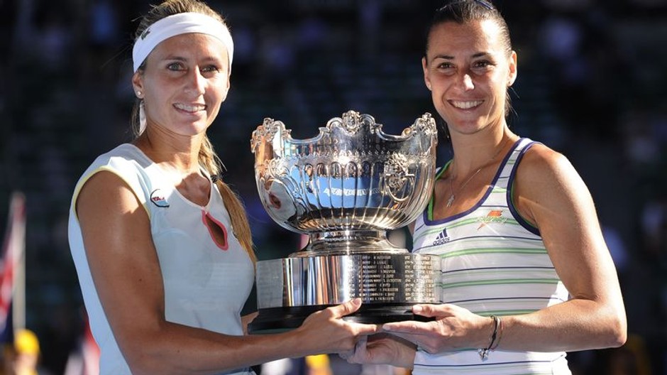 Dulková s Pennettovou vyhrali Australian Open 2011