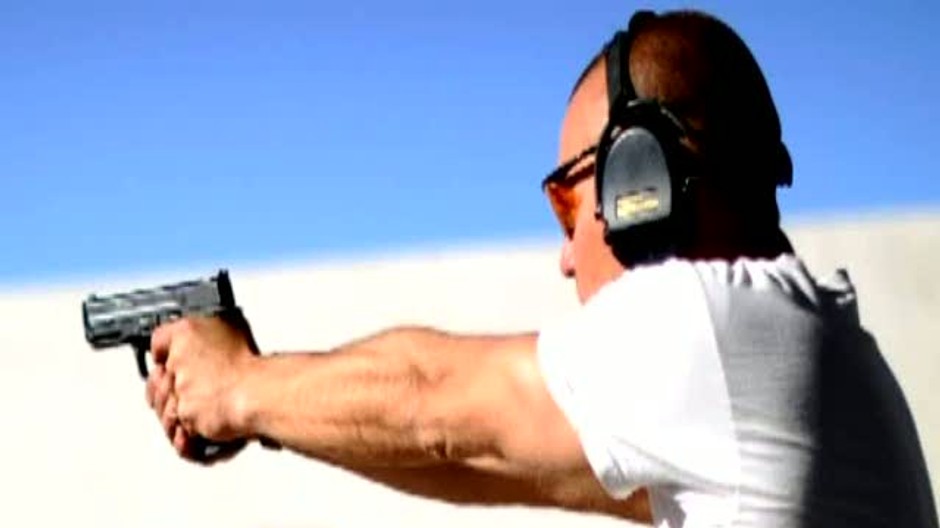 Trevor George Nebraska smrť revolver nešťastná náhoda videochat