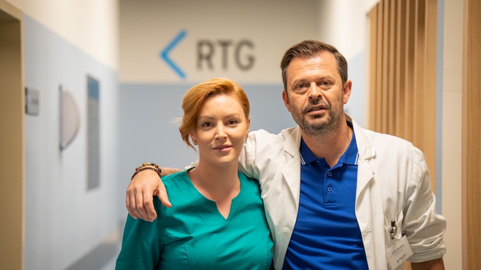 Nemocnica - Barbora Švidraňová a Alexander Bárta