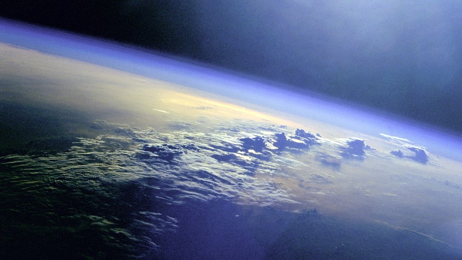 Zem oblaky zemeguľa