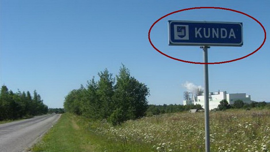 Ceduľa s názvom mesta Kunda, Estónsko