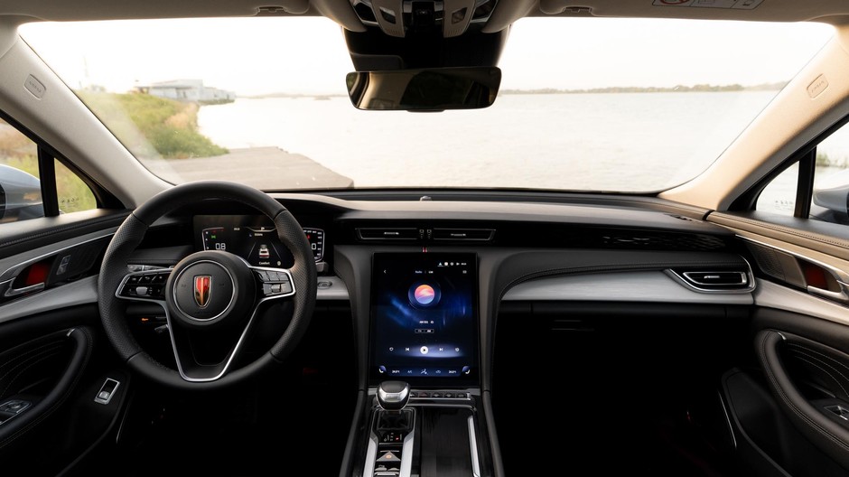 hongqi-h5-comprim-sk-1