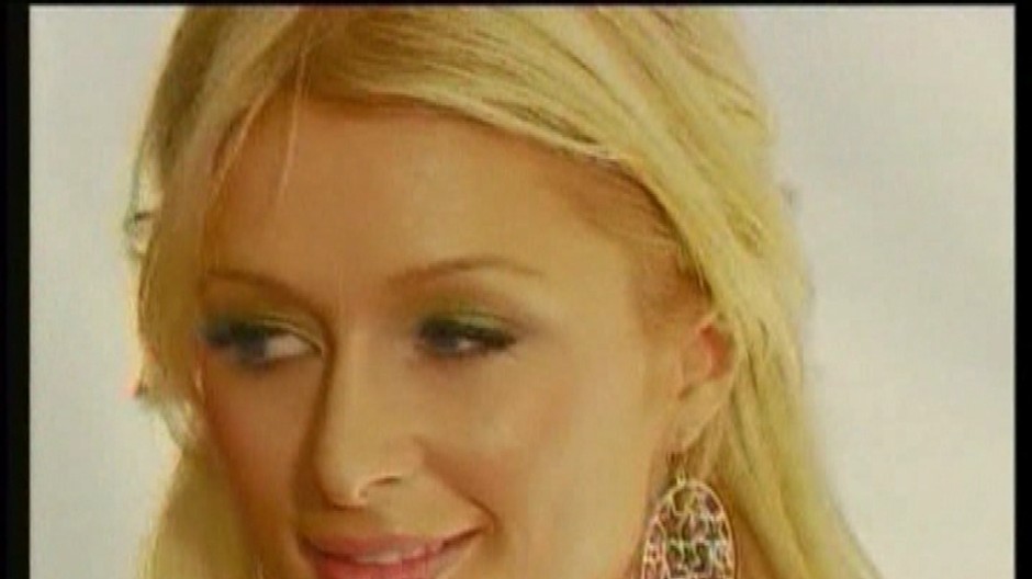 Paris Hilton detail tváre