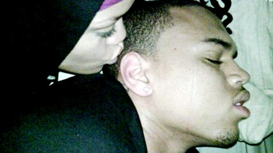 rihanna a chris brown 2