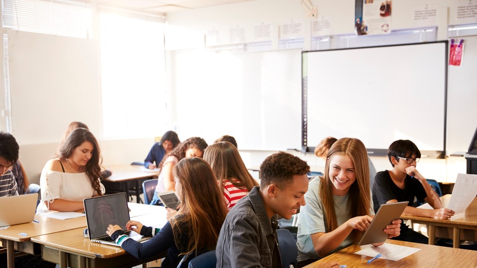 DO FINANČNEJ OLYMPIÁDY SA ZAPOJILO UŽ 4 000 ŠTUDENTOV. ŠKOLY MAJÚ ČAS EŠTE DO ZAČIATKU FEBUÁRA