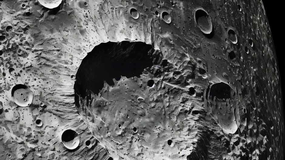 photorealistic-moon-with-abstract-landscape 