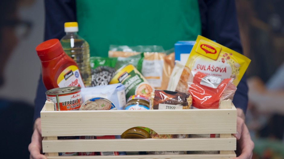 TESCO Darovanie potravin 1