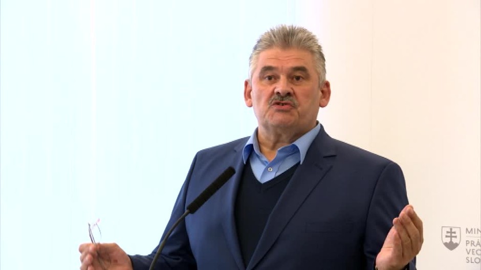 Richter: Opatrovateľky chcú 750 eur? Je to nereálne2576