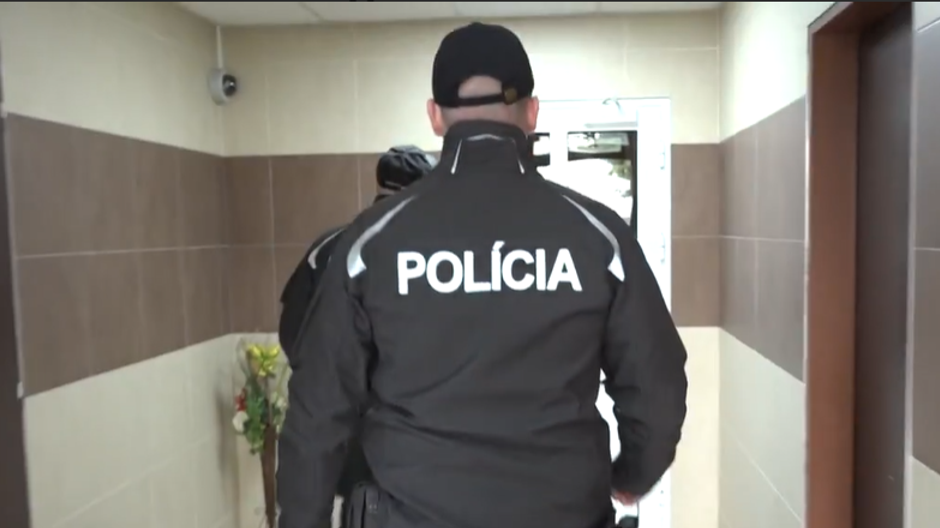 polícia il