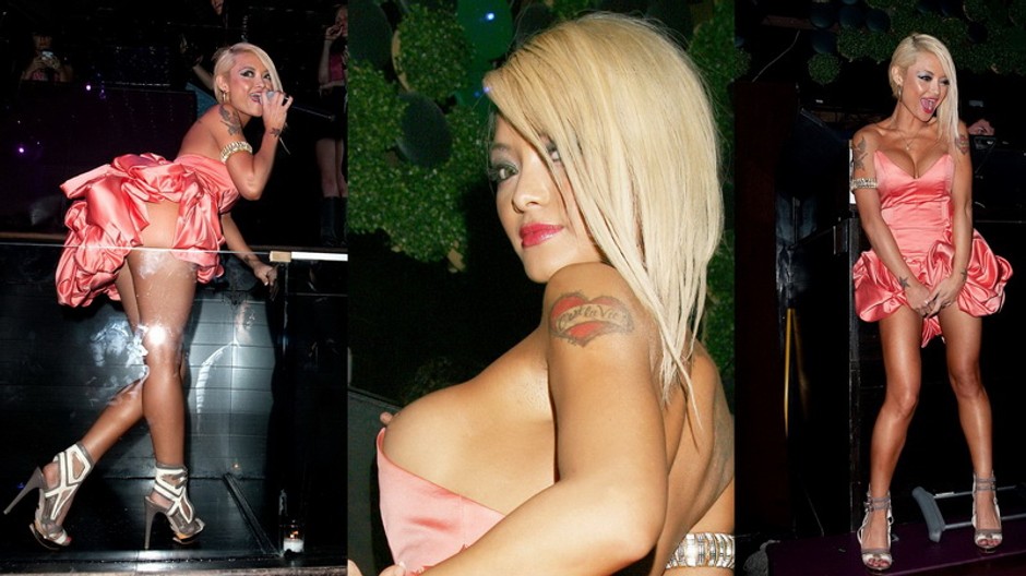 tila tequila, modelka spevacka, kolaz, provokacne pozy, bradavka