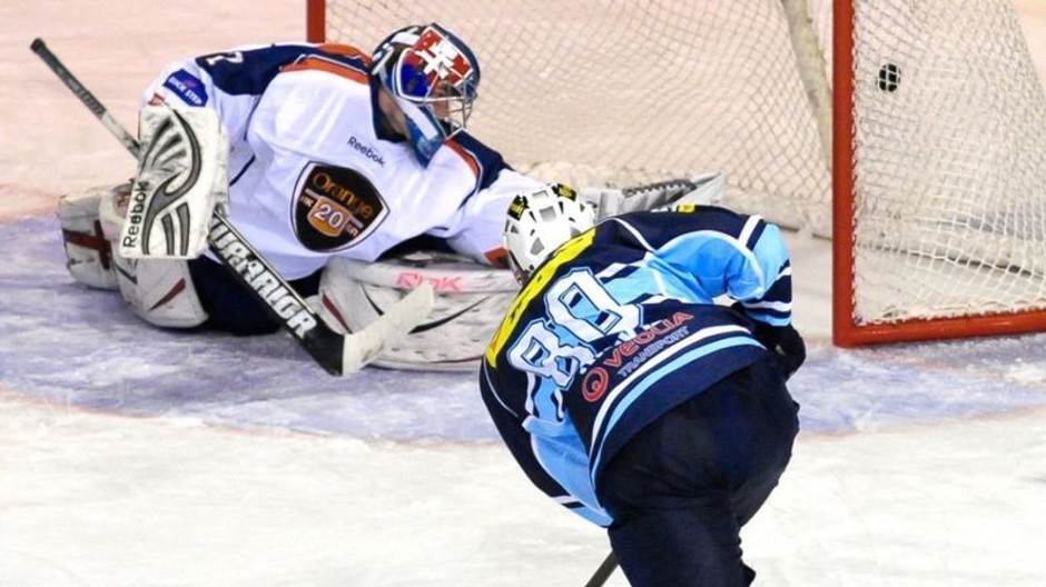 HK Orange 20 vs Nitra