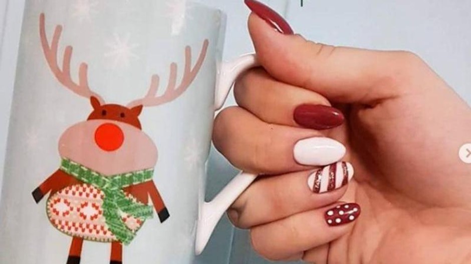 vianočná manikúra