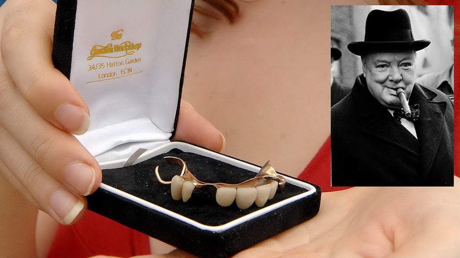 KOLAZ-umely chrup, proteza winstona churchilla, obrazok winstona