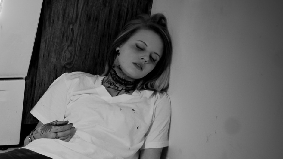 podrezana mlada zena cb