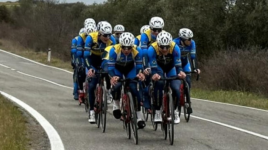 Cyklisti z profesionálneho tímu Wels