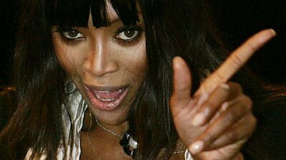 Naomi Campbell, tvár a ruka